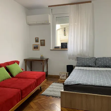 New Episode - With Private Parking Apartment Ljubljana