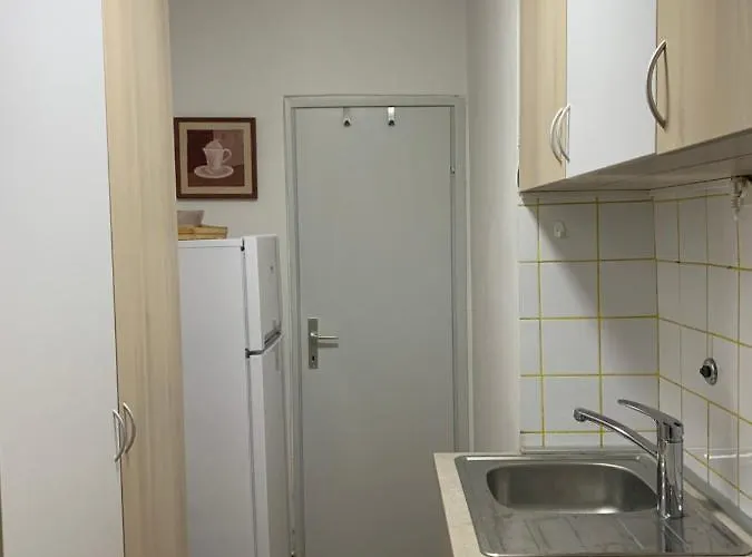 Apartment New Episode - With Private Parking