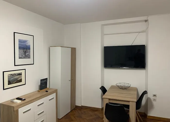 New Episode - With Private Parking *